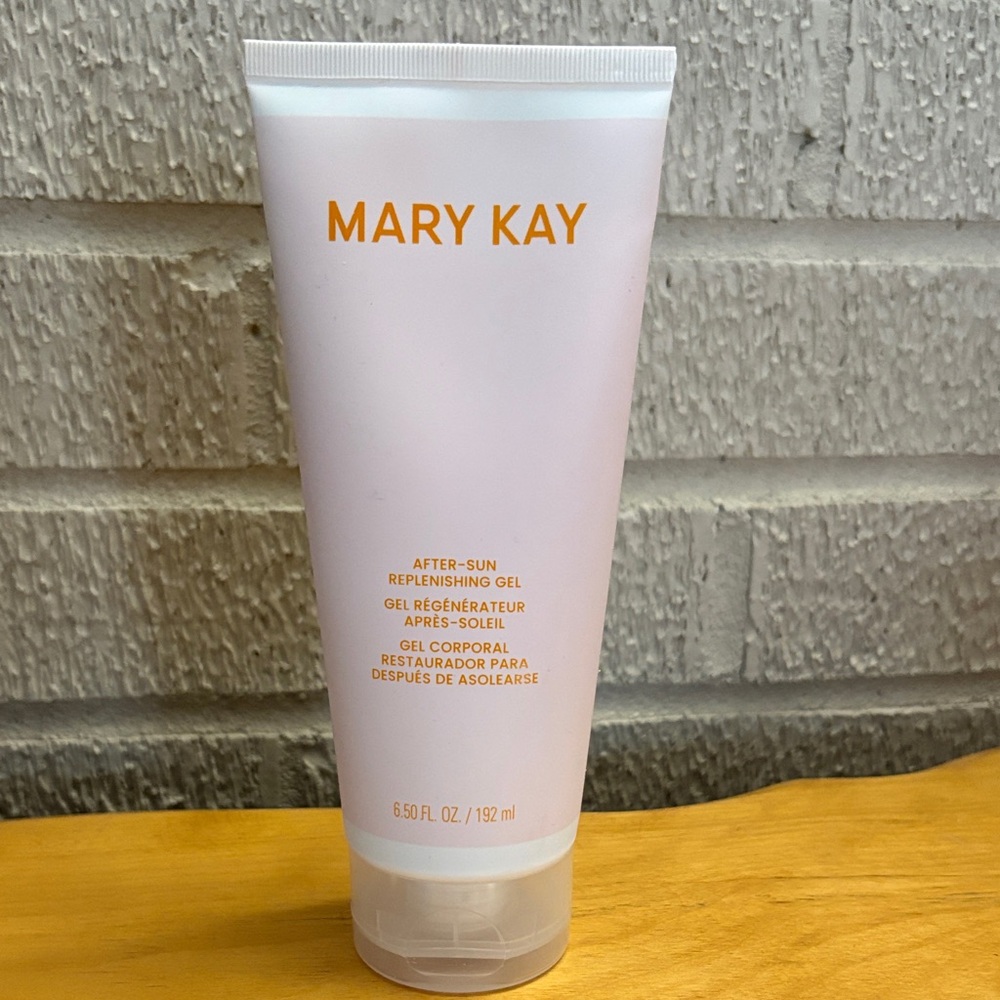 Special-Edition† Mary Kay® After-Sun Replenishing Gel Soothing